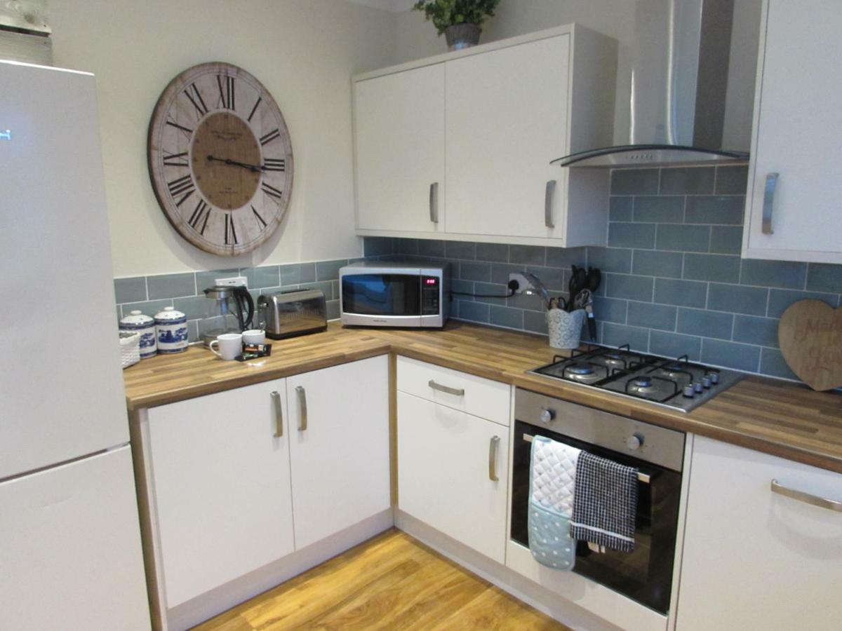 Apartment 1 Exquisite Two King Bedroom With En Suites - Close To The Town Centre, Rail, Airport And Theatre Darlington  Kültér fotó